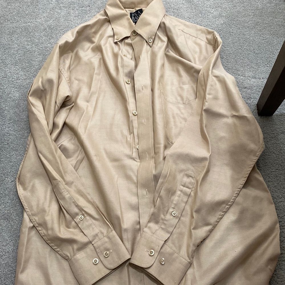 Jos a bank Travelers collection, size med, 100% cotton, tan color, long sleeve